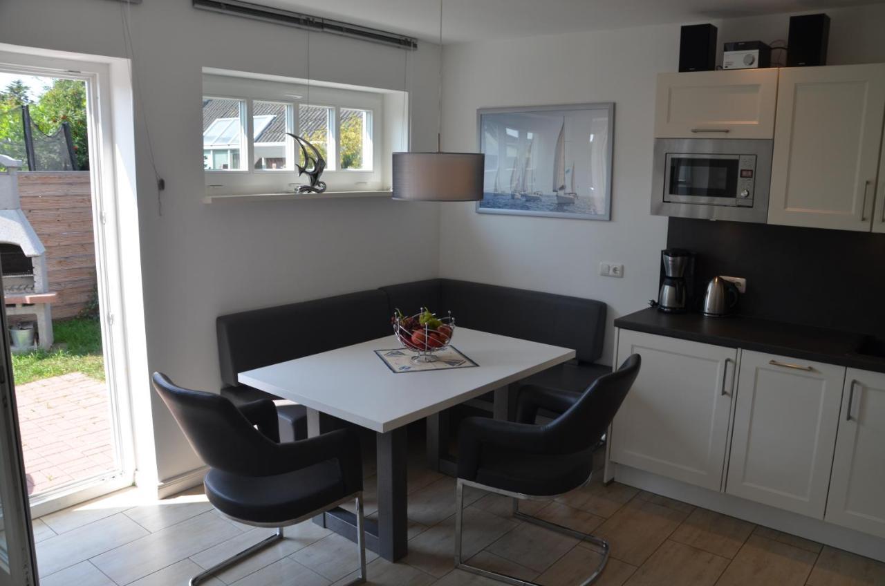 Ferienhauser Lensterstrand ภายนอก รูปภาพ